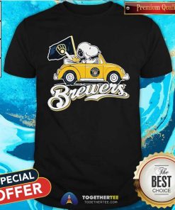 Premium Snoopy Drives Car With Milwaukee Brewers Flag T-Shirt