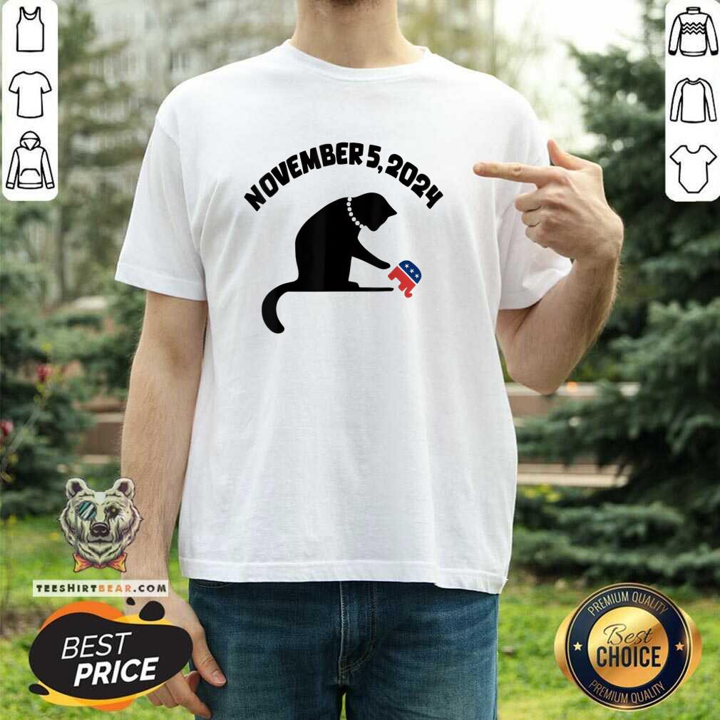 Shirt Top Childless Cat Ladies For Kamala Cat With Pearls Elephant T-Shirt