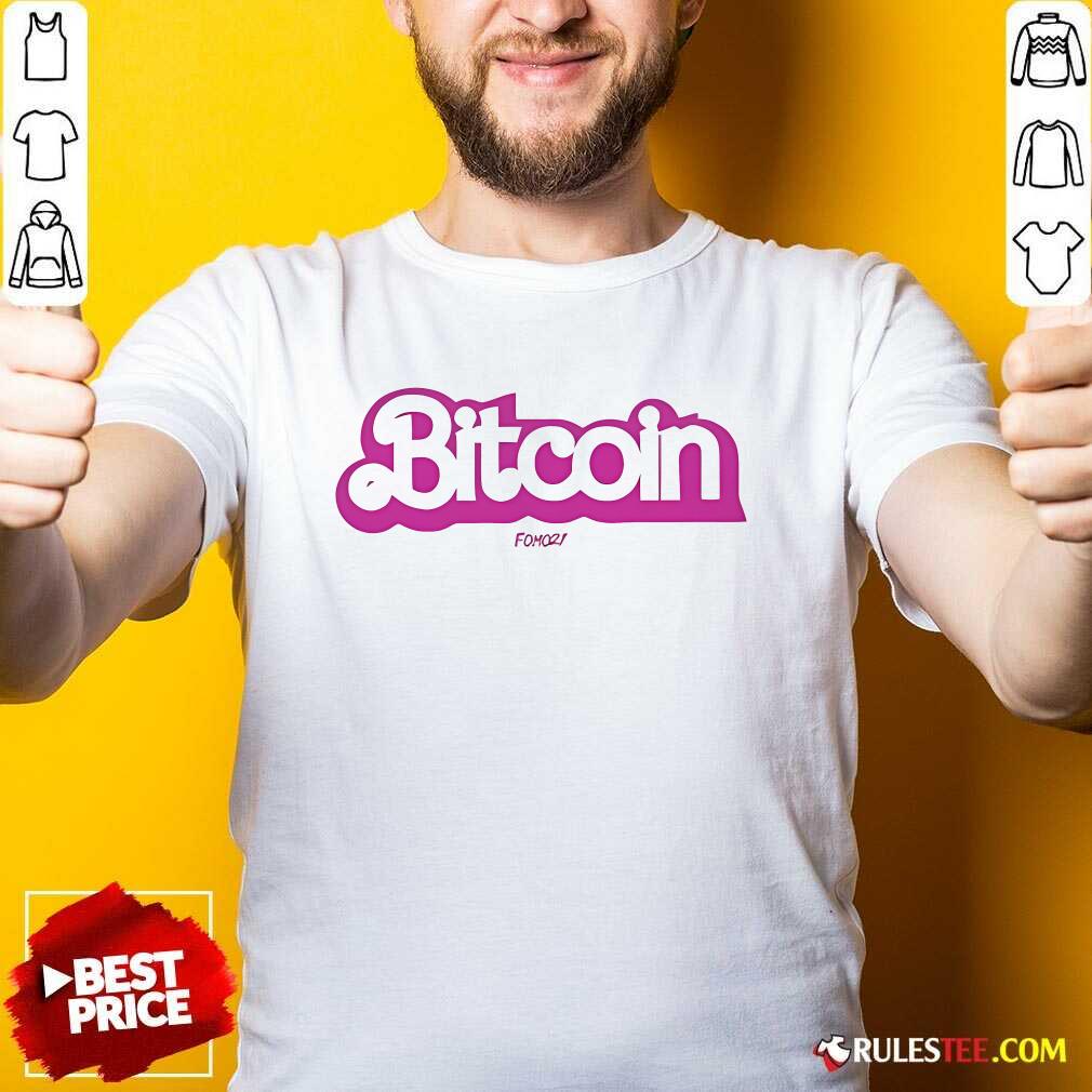 Shirt Official Hannah Hughes Wearing Bitcoin Fom021 Barbie T-Shirt