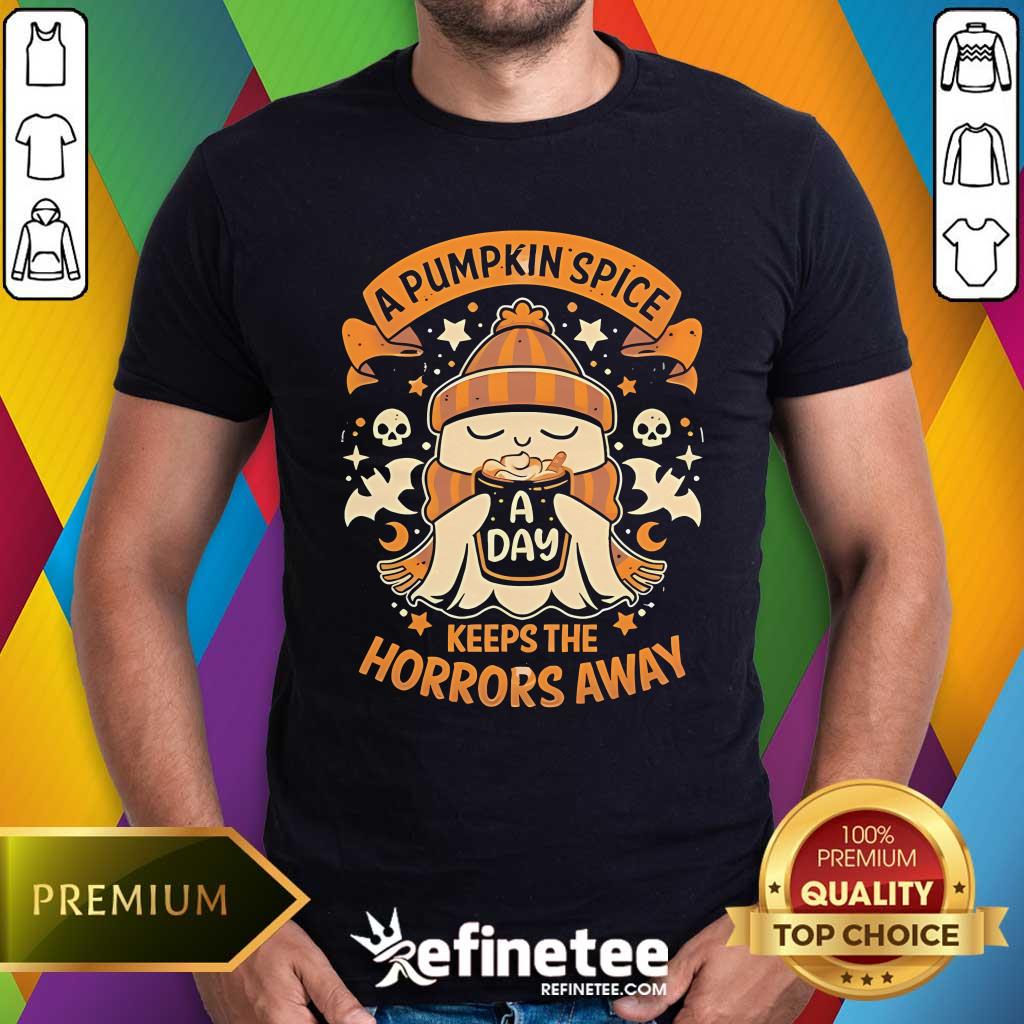 Shirt Premium Ghost A Pumpkin Spice Keeps The Horrors Away Halloween T-Shirt