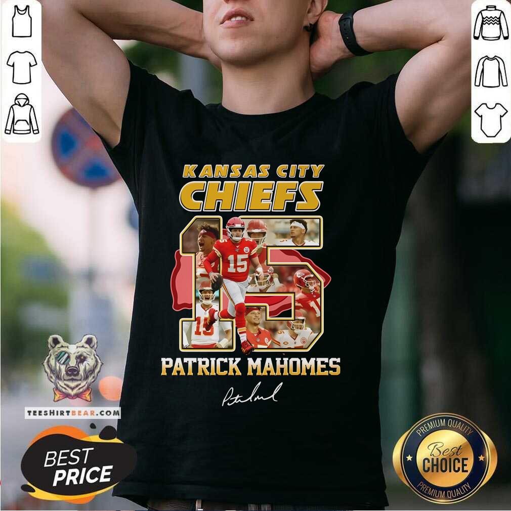 Shirt Pretty Kansas City Chiefs Patrick Mahomes 15 Signature T-Shirt