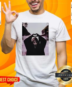 Top Ghostface Scream Halloween Heart Hands T-Shirt