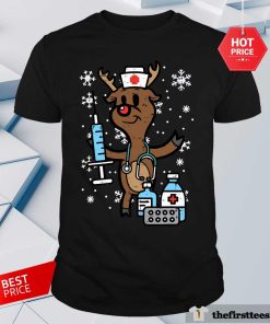 Awesome Christmas Nurse Reindeer Funny Xmas Nursing Scrub T-Shirt