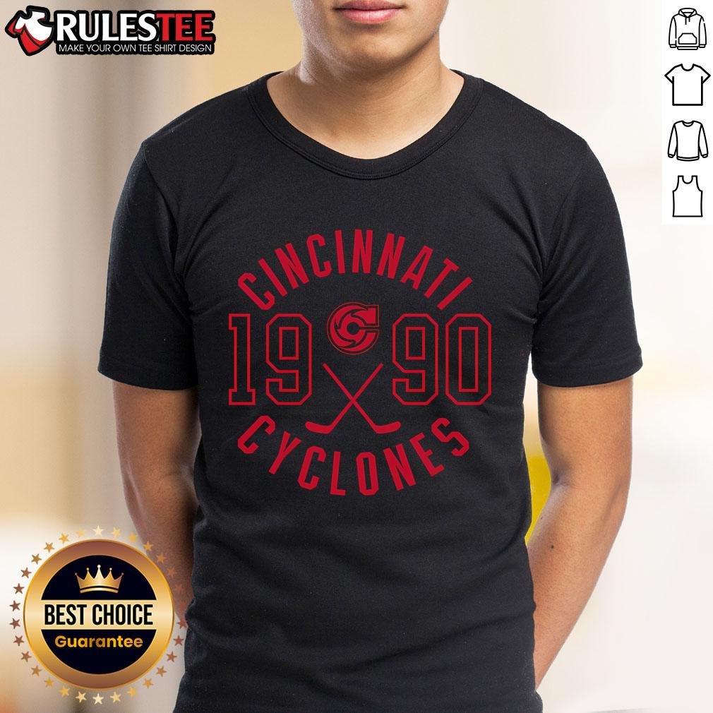 Cincinnati Cyclones 1990 Circle Logo T Shirt Alt Text: Cincinnati Cyclones 1990 Circle Logo T-Shirt featuring vibrant colors and classic team logo on a stylish tee.