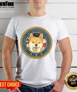 Alt Text: Adorable Shiba Inu graphic on a 'Cute Department Of Government Efficiency Badge' T-shirt, perfect for dog lovers.