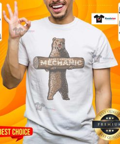 Funny Beary Awesome Mechanic Auto Repair Saying T-Shirt featuring a cartoon bear in a mechanic outfit with tools.