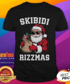 Funny Christmas Rizz Santa Claus Xmas T-Shirt featuring a jolly Santa with playful text for festive humor.