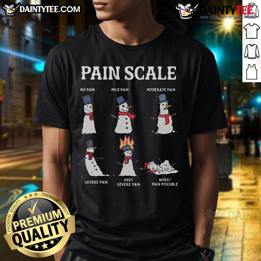 Funny Snowman Retro Pain Scale Snowman Trauma Nurse Christmas Nursing T Shirt Alt Text: Funny Snowman Retro Pain Scale T-Shirt for Trauma Nurses, perfect for Christmas nursing humor and festive attire.