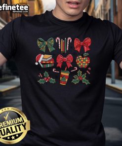 Good Christmas Holiday Book Lover T-Shirt for the school Xmas season, perfect gift for bibliophiles celebrating the holidays.