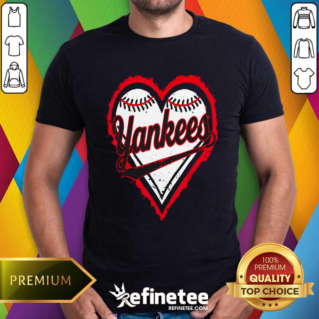 Shirt Good Yankees Name Hearts Style Classic T-Shirt