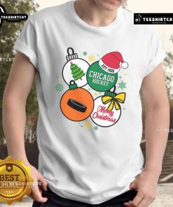 Top Merry Christmas Chicago Hockey Est 1926 T-Shirt featuring festive design and team colors, perfect for holiday cheer.
