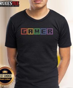 Awesome 8Bit retro gamer T-shirt featuring vibrant pixel art design, perfect for cool video game enthusiasts.