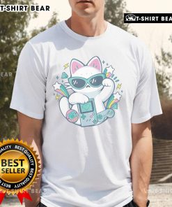 Awesome 90s cute cat t-shirt featuring a playful feline design, perfect for retro fashion lovers and cat enthusiasts.