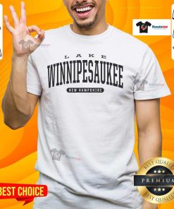 Awesome College Style Lake Winnipesaukee New Hampshire Souvenir T-Shirt featuring vibrant graphics and comfortable fit.