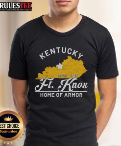 Awesome vintage Fort Knox Kentucky Army T-Shirt featuring armor design, perfect for military enthusiasts and collectors.