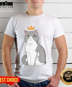 Cute Jellie King Cat T-Shirt featuring an adorable cat design, perfect for cat lovers and casual wear.