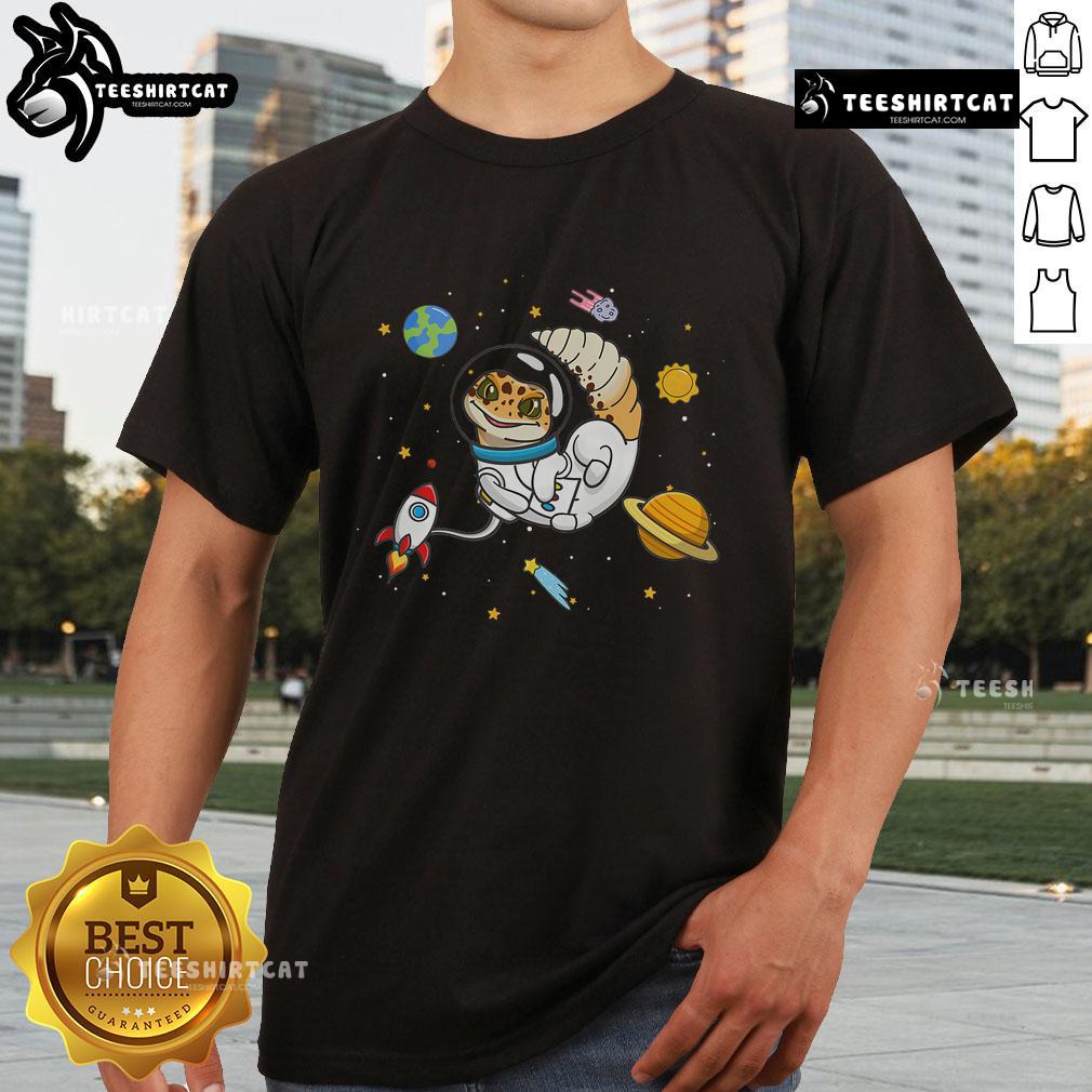 Good Reptile Space Leopard Gecko Lover T Shirt Good Reptile Space Leopard Gecko Lover T-Shirt featuring a vibrant design perfect for reptile enthusiasts and gecko lovers.