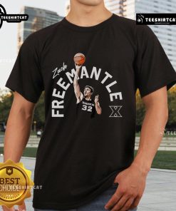 Official Zach Freemantle Xavier 32 T-Shirt featuring bold graphics and team colors, perfect for fans and collectors.