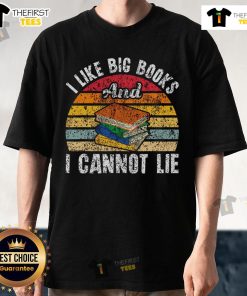 Alt Text: Vintage sunset t-shirt featuring 'I Like Big Books And I Cannot Lie' perfect for bookworms and reading enthusiasts.