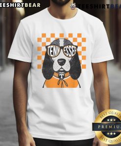 Top Tennessee Dog Lovers Coonhound T-Shirt featuring a stylish design perfect for enthusiasts of Coonhounds and dog lovers.