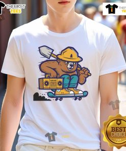 Awesome Bear Wildfire Relief T-Shirt featuring a bear graphic, promoting support for wildfire relief efforts.