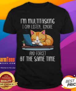 Alt Text: Cute cat graphic on a funny I'm Multitasking T-shirt, perfect for pet lovers who appreciate humor and multitasking.