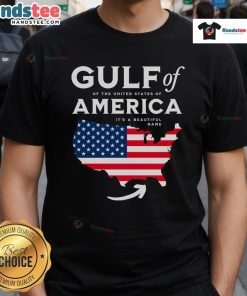 Stylish Hot Gulf of US America T-Shirt featuring a vibrant American flag design for patriotic fashion.
