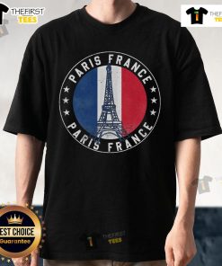 Stylish 'I Love Paris' T-shirt featuring the Eiffel Tower, perfect for French culture enthusiasts and travelers.