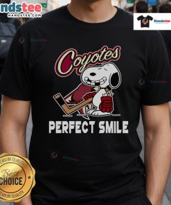 Alt Text: Arizona Coyotes Snoopy Perfect Smile T-Shirt inspired by The Peanuts Movie, perfect for NHL hockey fans.
