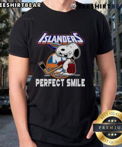 Alt Text: Premium NHL New York Islanders Snoopy Perfect Smile T-Shirt featuring Peanuts Movie design for hockey fans.