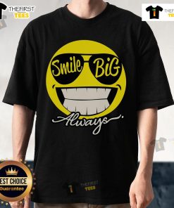 Top Big Smile Always T-Shirt featuring vibrant design and cheerful graphics, perfect for casual wear and spreading positivity.