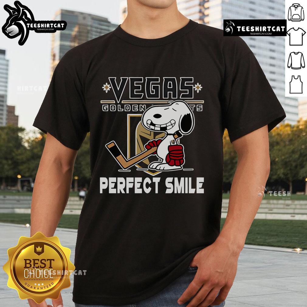 Top NHL Vegas Golden Knights Snoopy Perfect Smile The Peanuts Movie Hockey T-Shirt Alt Text: Top NHL Vegas Golden Knights Snoopy T-Shirt featuring a perfect smile from The Peanuts Movie, perfect for hockey fans.