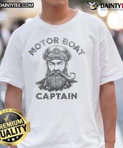 Awesome Motor Boat Captain Funny Nautical Vintage T-Shirt featuring a humorous design ideal for boat lovers and enthusiasts.