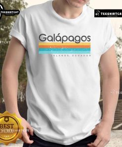 Retro T-shirt featuring a vintage design inspired by the Galapagos Islands, Ecuador, perfect for nature lovers and travelers.
