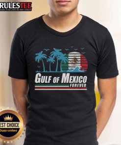 Retro vintage Gulf Of Mexico T-Shirt featuring a vibrant design, perfect for beach lovers and Gulf enthusiasts.