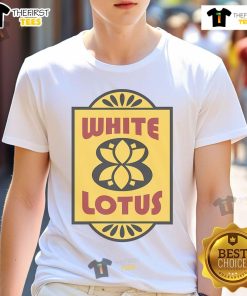 Nice White Motel T-Shirt featuring a vintage design, perfect for casual wear and motel-themed fashion enthusiasts.