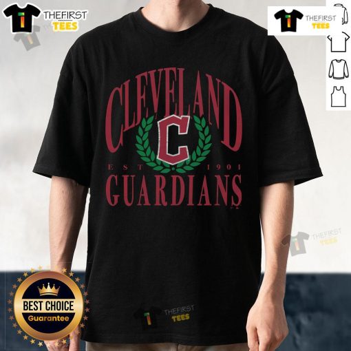 Premium Cleveland Guardians Pitchout Est 1901 T-Shirt featuring vintage design and team logo for avid fans.