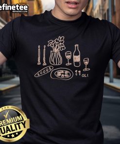 Stylish 'Top Dinner Date Oli T-Shirt' featuring a trendy design, perfect for casual outings and romantic dinners.