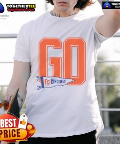 Top Go FC Cincinnati T-Shirt featuring vibrant team colors and logo, perfect for fans and game day attire.