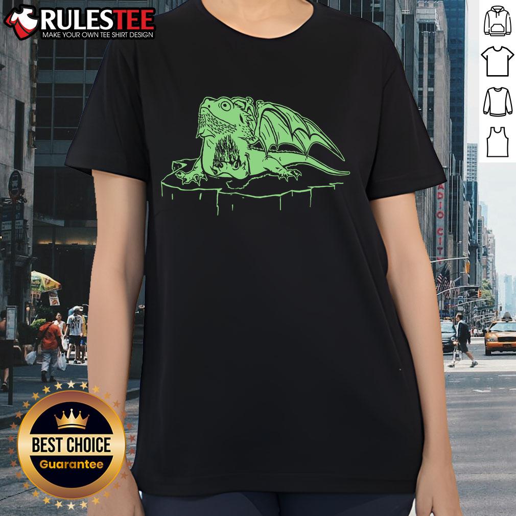 Funny Bearded Dragon Cool Lizard Reptile Bearded Dragon Pet Reptile Ladies Tee Funny bearded dragon lizard wearing sunglasses, perfect pet reptile design for ladies' tee shirts.