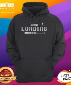 Funny loading screen gamer cat in retro 8-bit pixel art on a cozy hoodie, perfect for gaming enthusiasts.