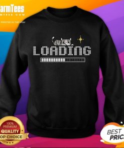 Funny loading screen gamer cat in retro 8-bit pixel art on a sweatshirt, perfect for gaming enthusiasts.