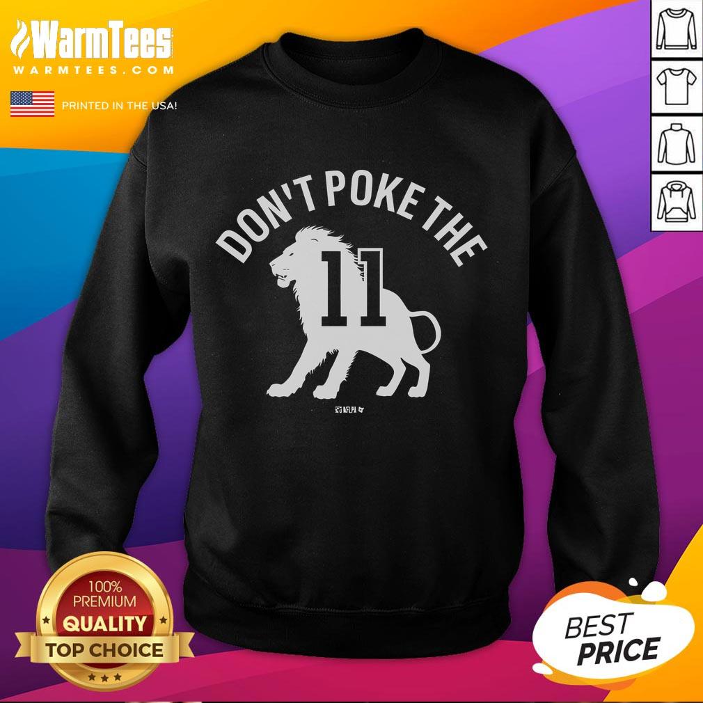 Good Micah Parsons Don'T Poke The Lion Sweatshirt Good Micah Parsons Don't Poke the Lion Sweatshirt featuring bold graphics and a comfortable fit for fans.
