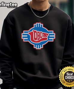Good New Mexico Lobos Basketball Logo Sweatshirt featuring vibrant team colors and iconic logo design.