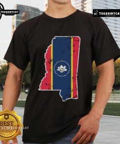 Weathered design Mississippi new state flag t-shirt for Southerners, showcasing pride and heritage in a stylish look.