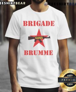 Alt Text: Official Brigade Brumme Gans T-Shirt featuring a stylish design and vibrant colors for casual wear enthusiasts.