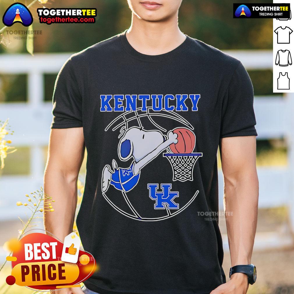 Official Snoopy Kentucky Wildcats Basketball Player T Shirt Official Snoopy Kentucky Wildcats Basketball Player T-Shirt featuring Snoopy in Wildcats gear, perfect for fans and collectors.