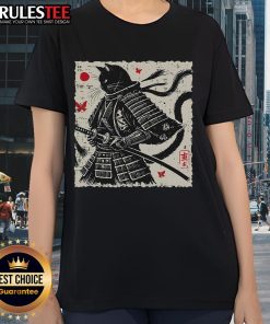 Vintage ladies tee featuring an awesome Japanese cat in samurai armor, perfect for cat lovers and anime fans.
