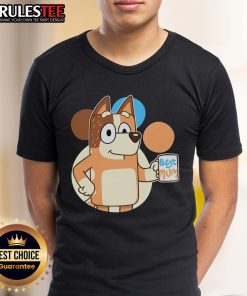 Cute Bluey Orange Mum Best Mum T-Shirt featuring a playful design perfect for Mother's Day gifts.