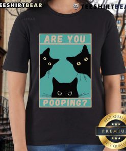 Funny cat graphic on a ladies' tee, featuring a humorous design about cats and pooping, perfect for cat lovers.